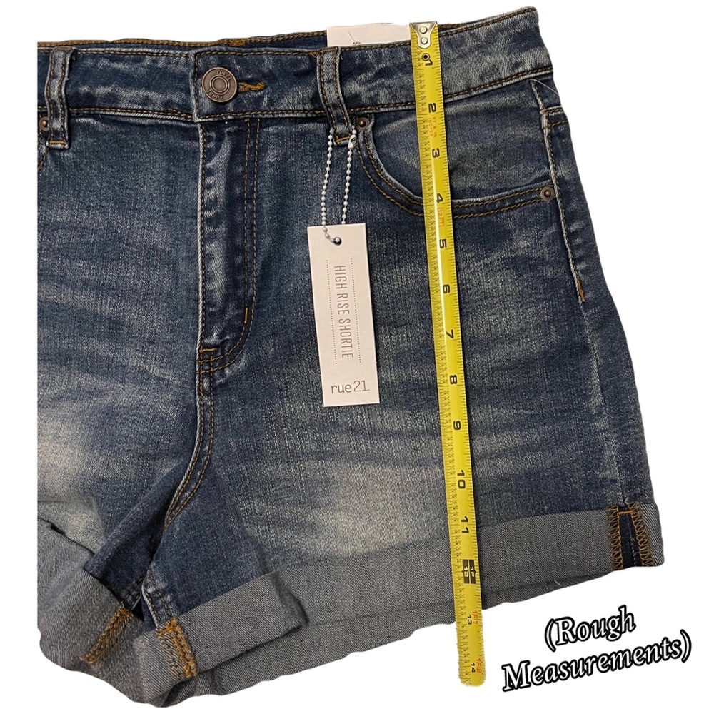 🔥BOGO- 🆕 High Rise Shorts - Picture 3 of 4